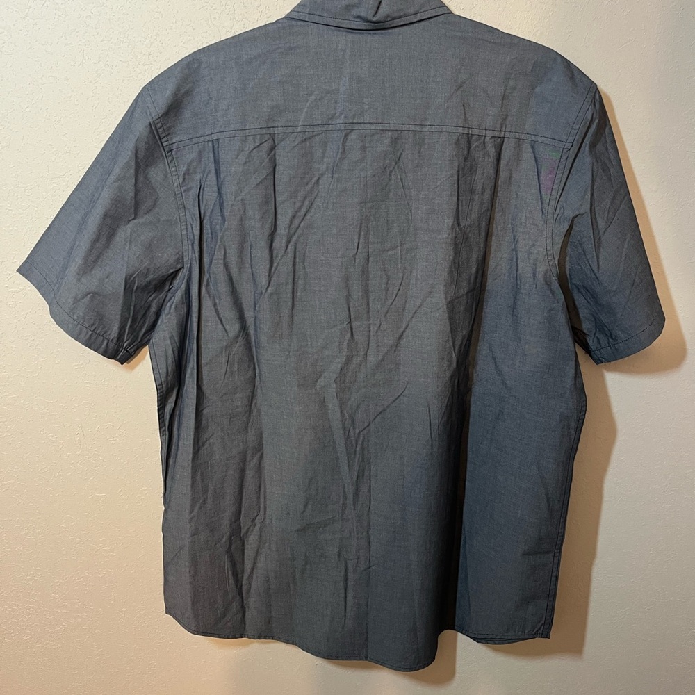 Mens NWT Oakley Gray Casual Short Sleeve Button Up Shirt Size XL - Picture 7 of 7